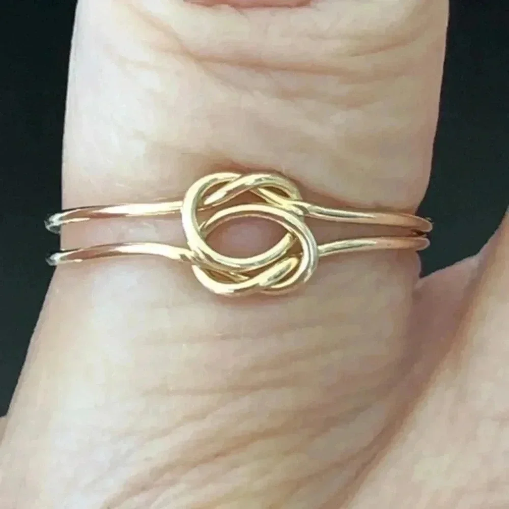 14k Gold Filled Intertwining Knot Ring NWT